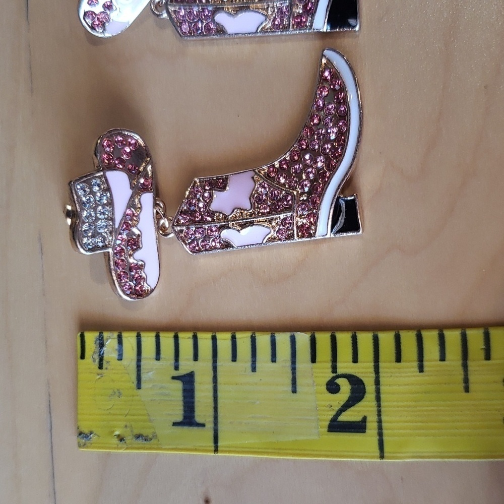 RETRO Boots Women'S Drop Earrings nwot - Picture 4 of 5